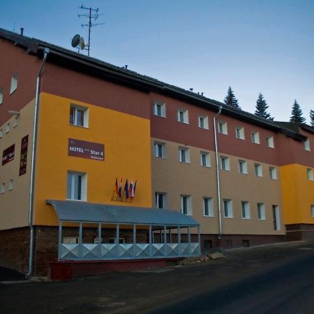 Hotel Star 4,5 Loučná pod Klínovcem Екстериор снимка